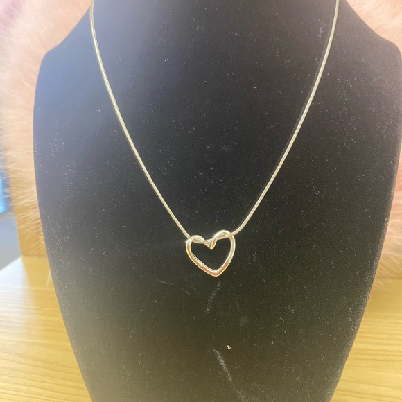 Jewelry - Elegant stainless steel Silver Heart Necklace